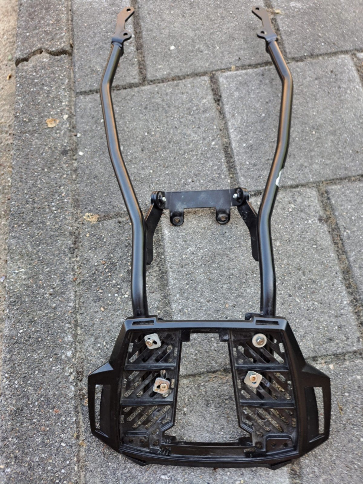Kofferrek voor Suzuki gsx8s, Ophalen