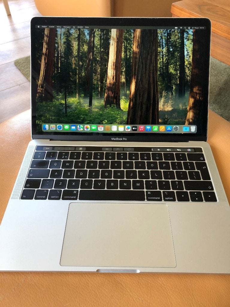 MacBook Pro 2019 13", 512GB, 8GB RAM, zgan, 2 tot 3 Ghz, Qwerty, 8 GB, 13 inch