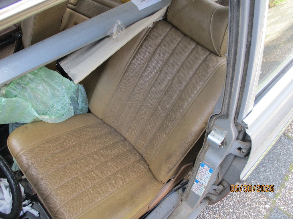 Schuurvondst: Mercedes 115 200D Bar 8, foto 6