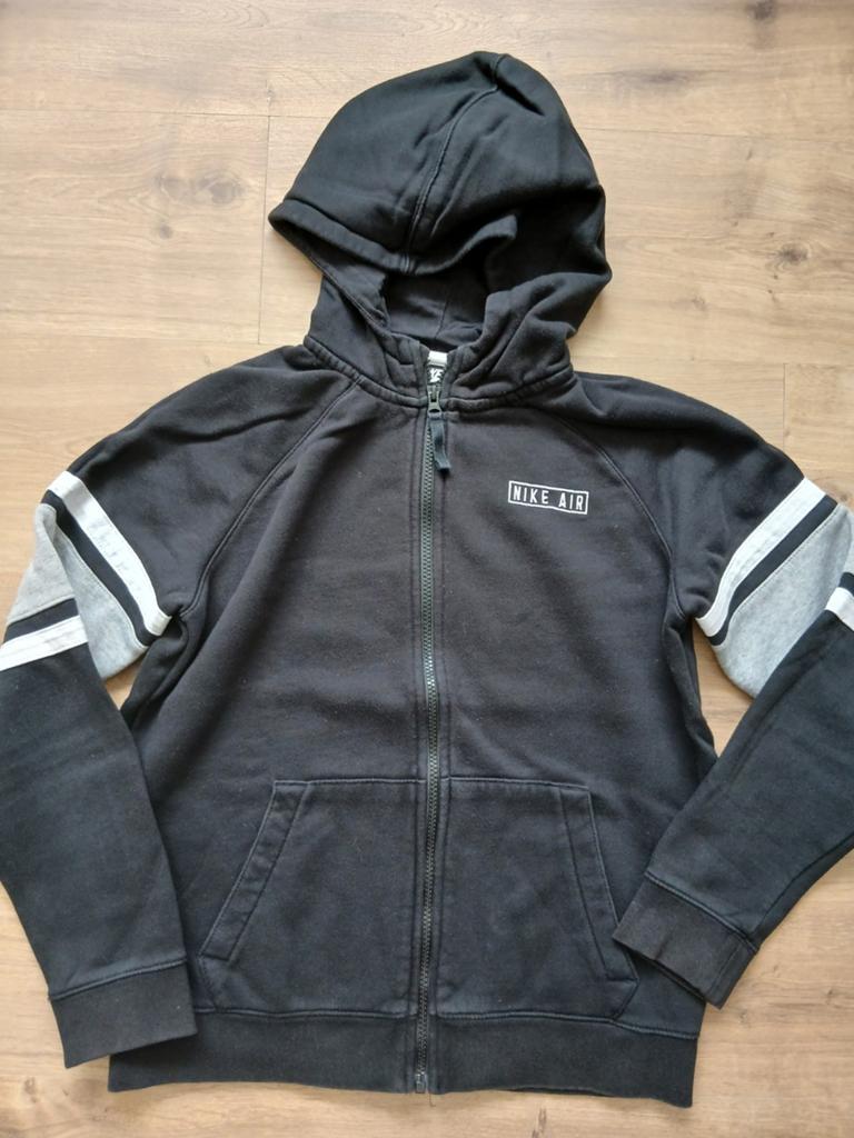 Zwart Nike air vest 158-170, Ophalen of Verzenden, Zo goed als nieuw, Jongen of Meisje, Trui of Vest