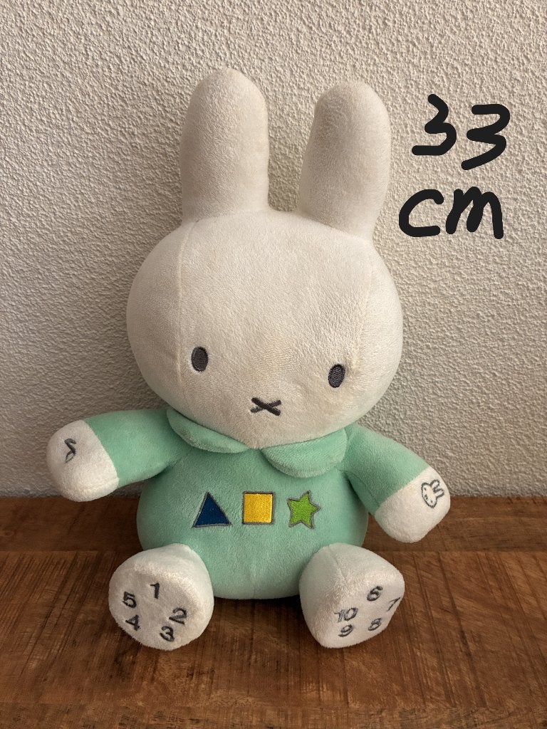 Grote Nijntje knuffel met geluid. Ong. 33 cm. Prima staat., Ophalen of Verzenden, Zo goed als nieuw, Overige typen, Met geluid
