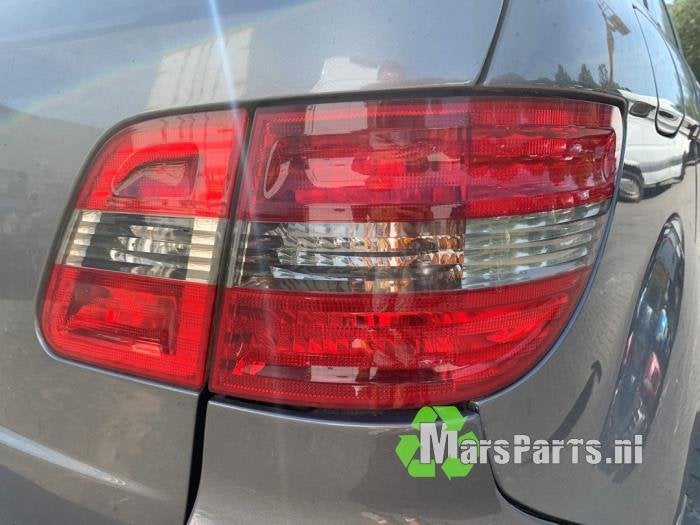 Achterlicht rechts van een Mercedes B-Klasse, Gebruikt, -, Ophalen of Verzenden, -
