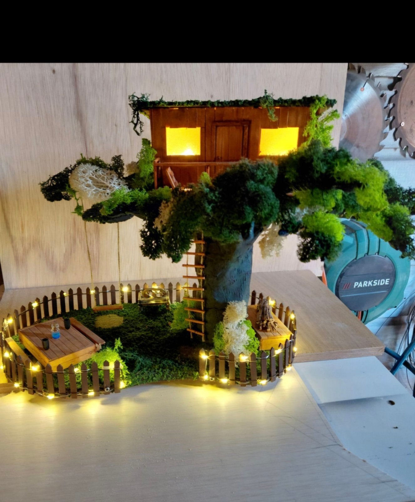 Miniatuur Boomhut met Sfeervolle Verlichting, Ophalen, Nieuw, Jongen of Meisje
