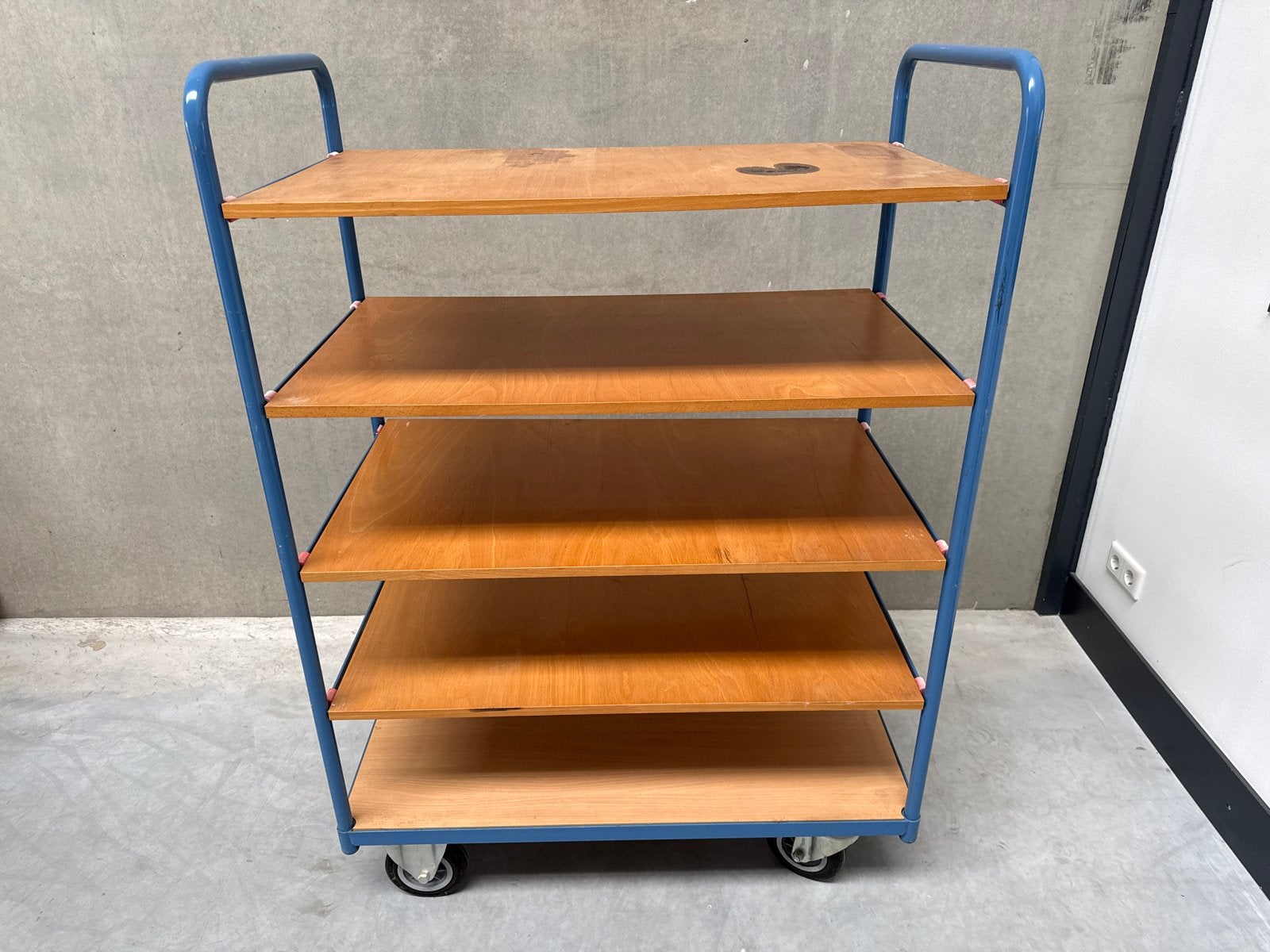 Stevige rolwagen met 5 houten planken - Blauw frame, Ophalen, Gebruikt