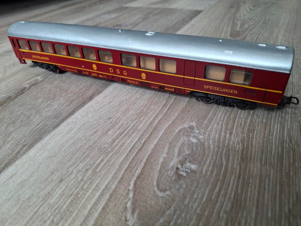 Lima HO
DSG speisewagen DB/DRG, Hobby en Vrije tijd, Modeltreinen | H0, Wisselstroom, Gebruikt, Wagon, Ophalen of Verzenden