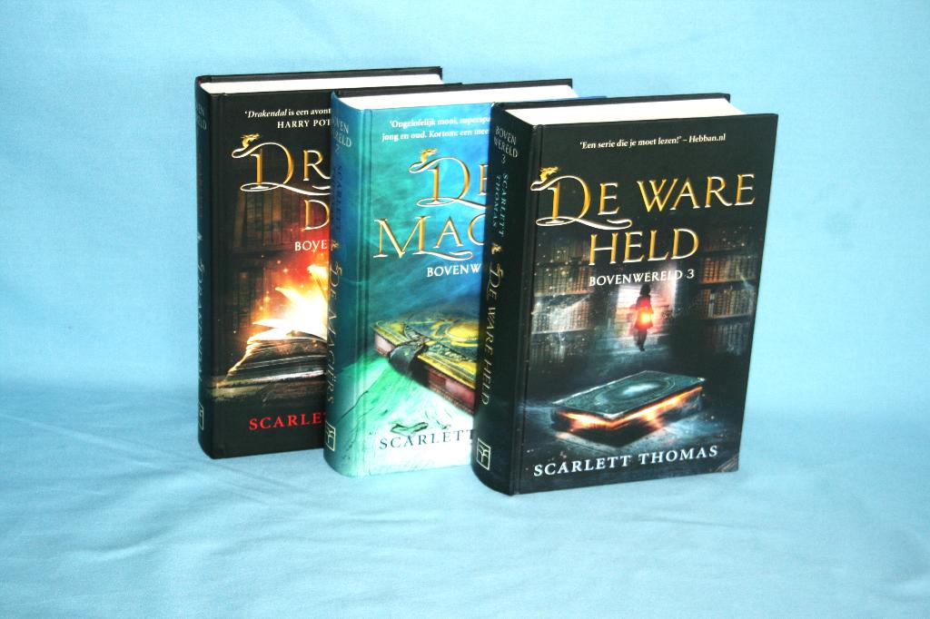 Bovenwereld Trilogie, Boeken, Ophalen of Verzenden, Zo goed als nieuw, Scarlett Thomas