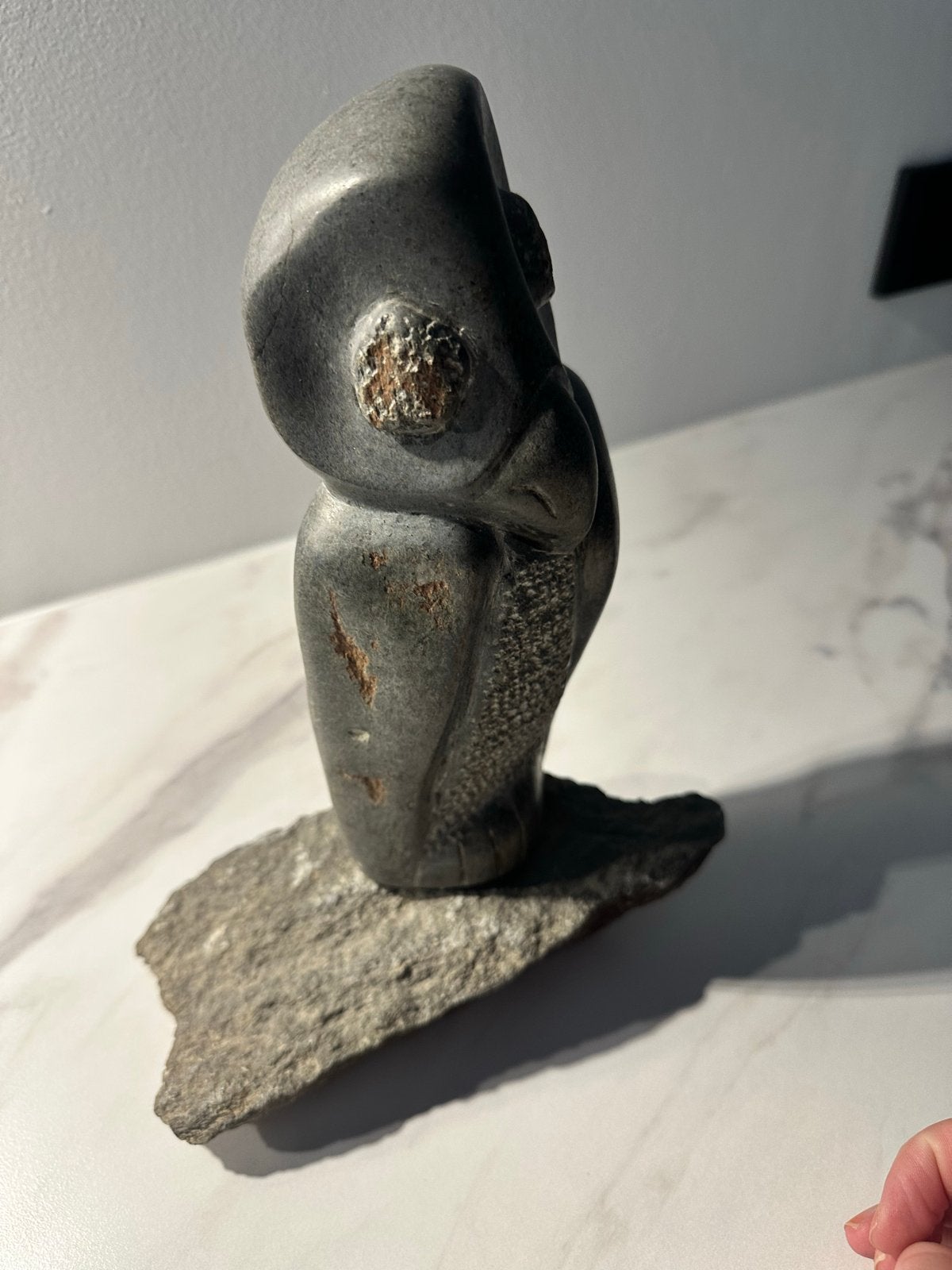 Unieke handgemaakte stenen uil sculptuur, Antiek en Kunst, Ophalen, Handgemaakt, 20 - 50 cm, Steen of Keramiek
