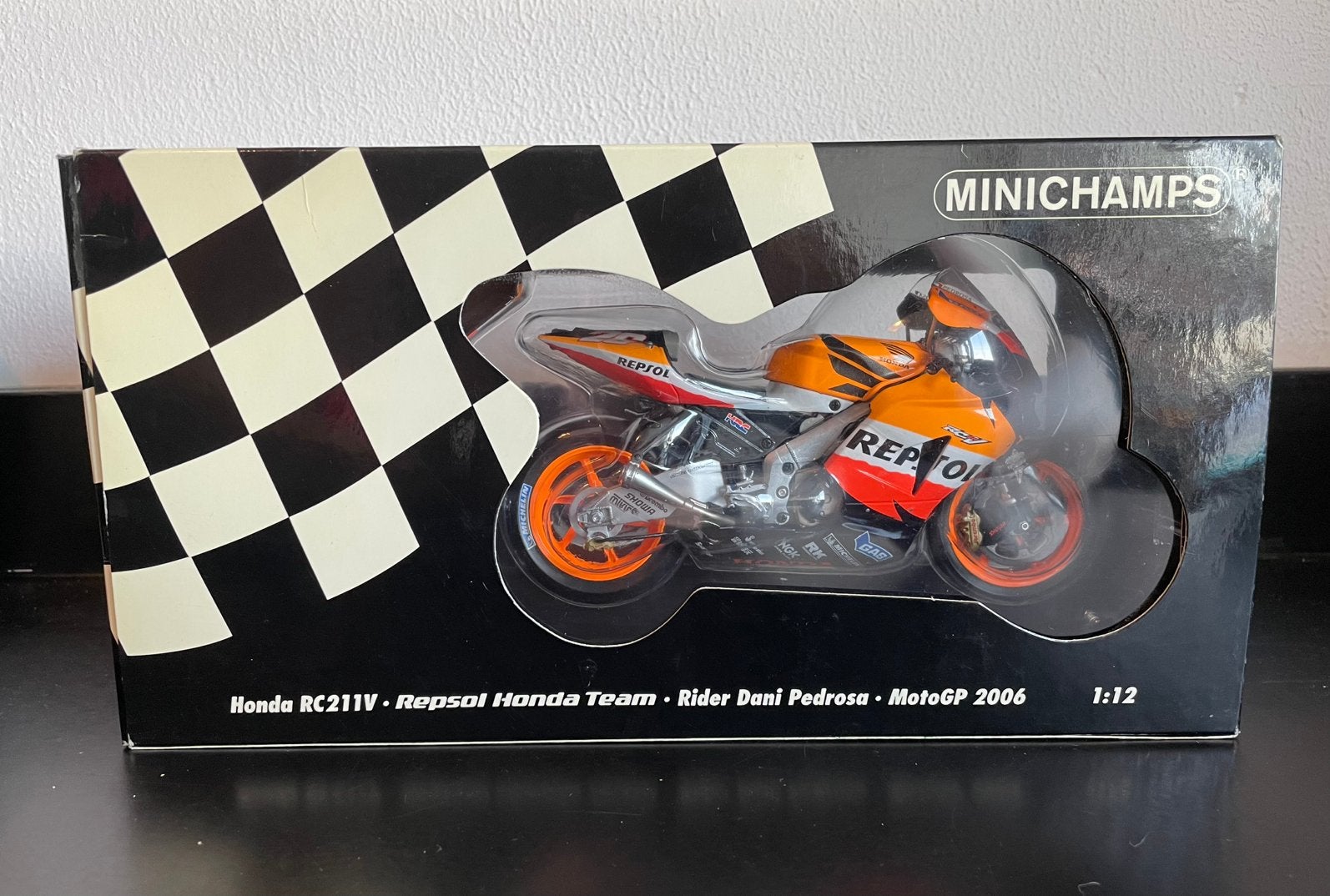 Minichamps Dani Pedrosa Honda repsol 2006, Ophalen of Verzenden, Zo goed als nieuw, Motor, Overige merken