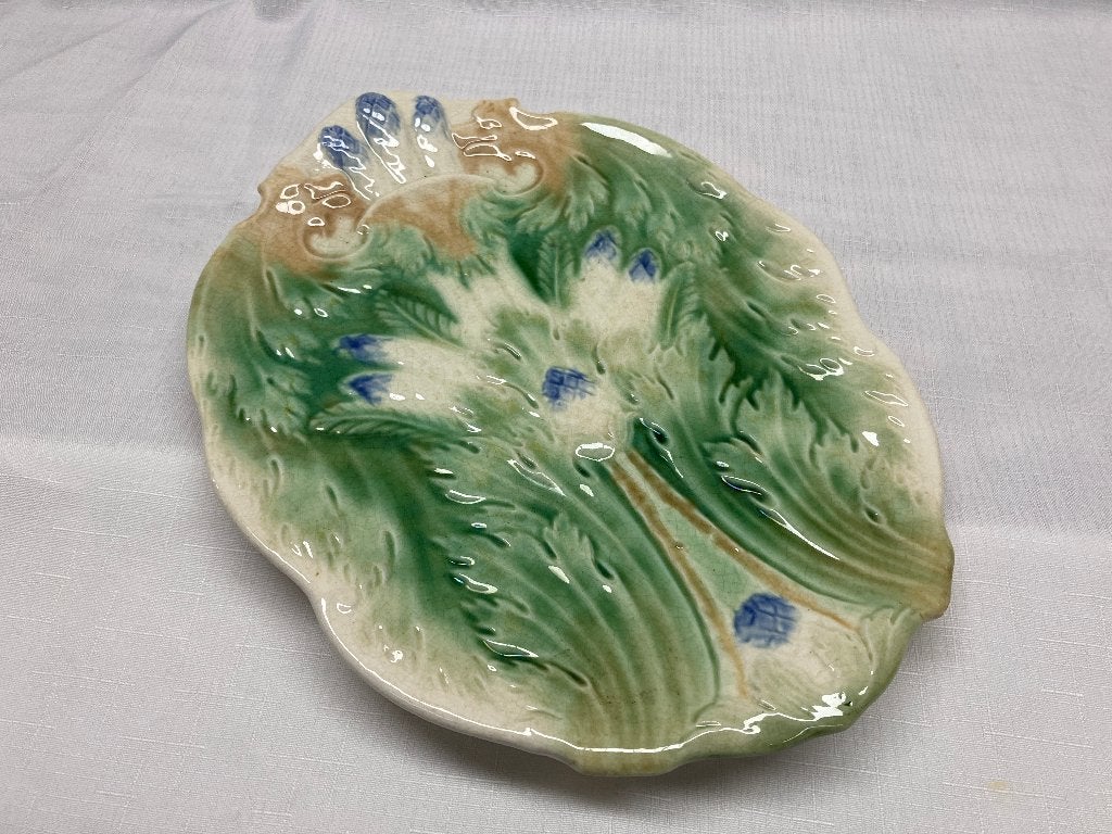 Grote barbotine aspergeschaal Art Nouveau ca. 1900, Antiek en Kunst, Antiek | Schalen, Verzenden