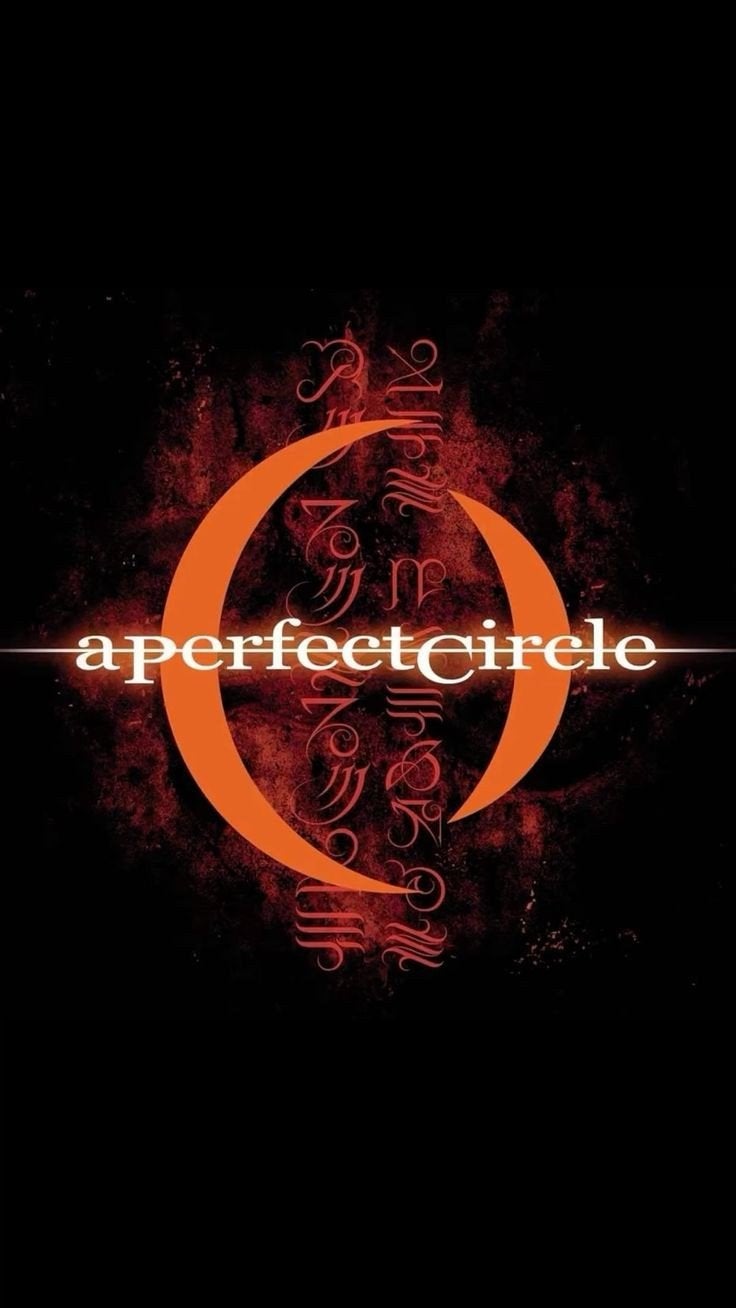 A Perfect Circle, Twee personen, Juni