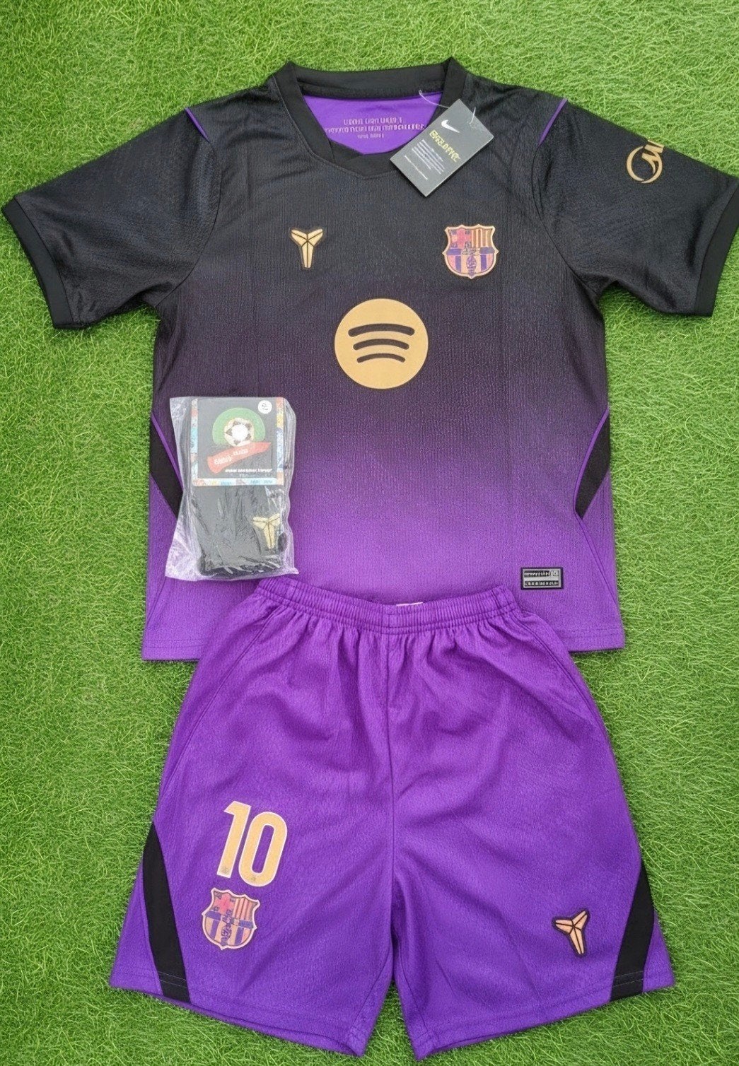 Barcelona uittenue. Lamine Yamal. Maat 152, Maat XS of kleiner, Ophalen of Verzenden, Nieuw, Shirt