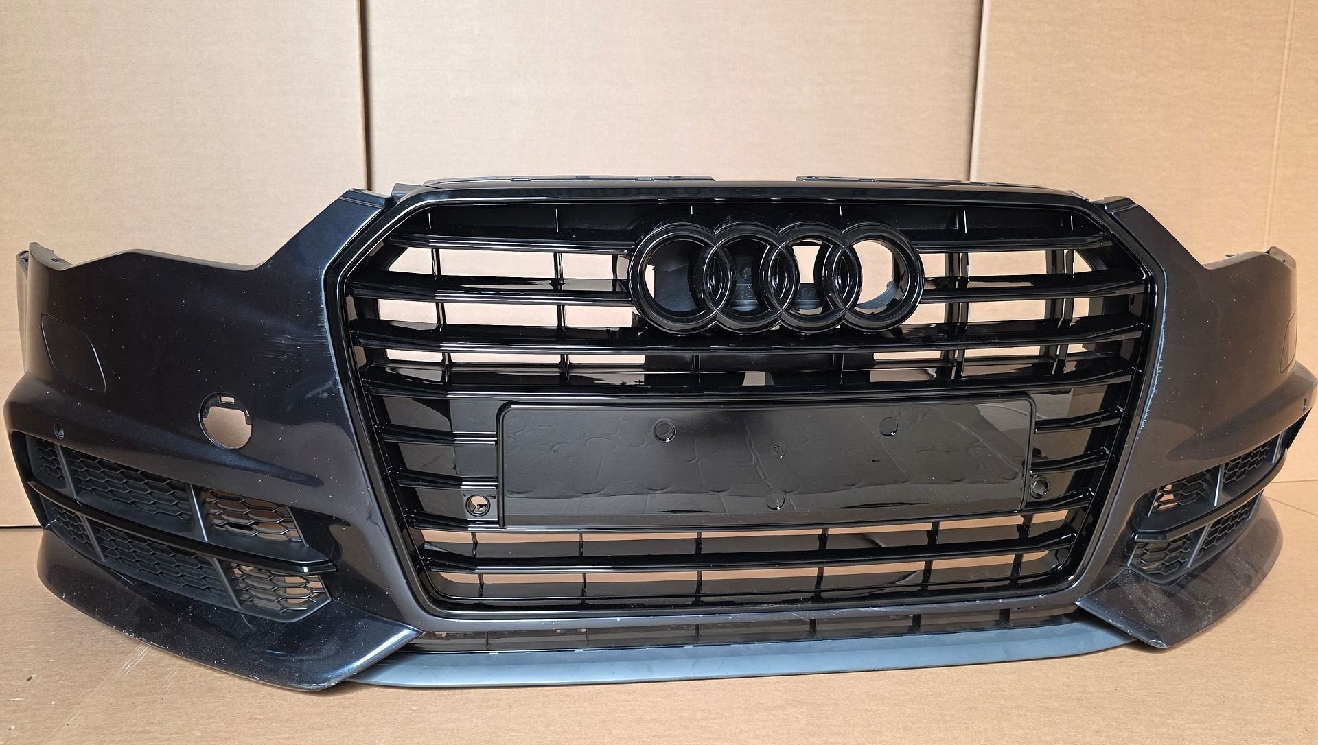 Voorbumper Audi A6 C7 4G Facelift S-Line 4xPDC KLS 2014-2018, Gebruikt, -, Voor, Ophalen of Verzenden