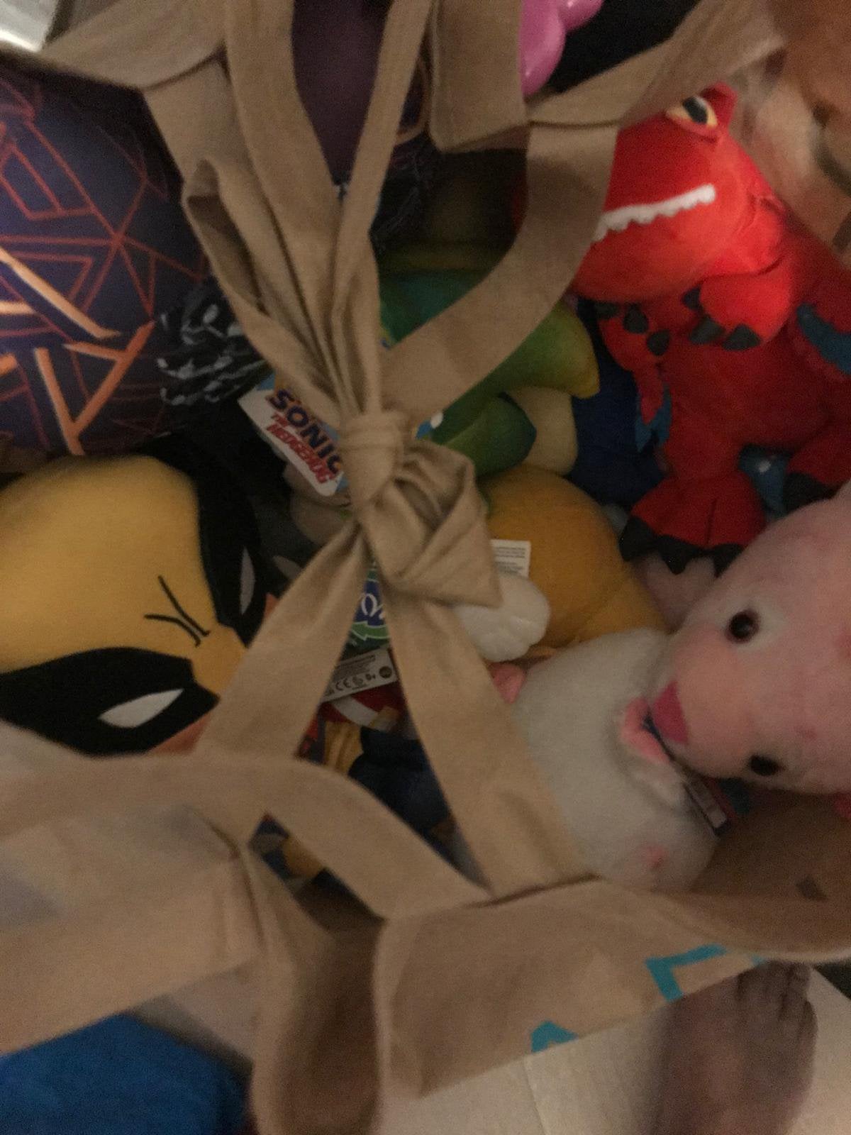 Tas vol knuffels zoals Kuromi, Sonic, Marvel Nieuw!, Kinderen en Baby's, Speelgoed | Knuffels en Pluche, Ophalen of Verzenden