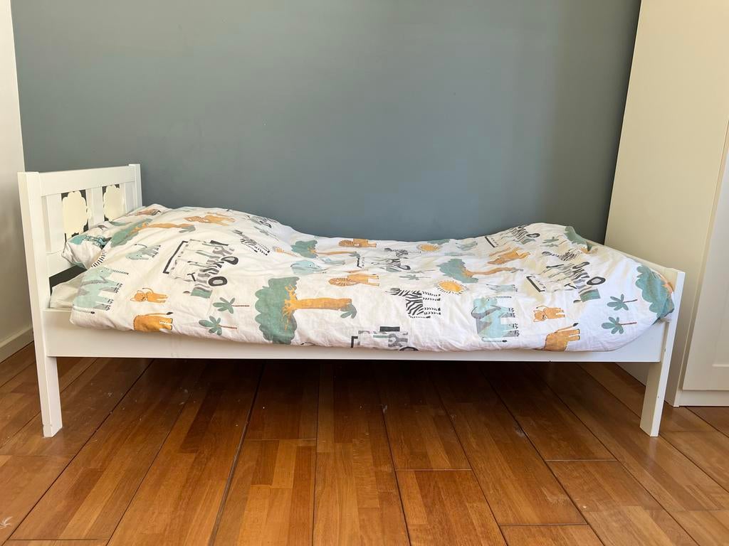 Juniorbed wit met lattenbodem en matras, Ophalen, Gebruikt, 70 tot 85 cm, Lattenbodem