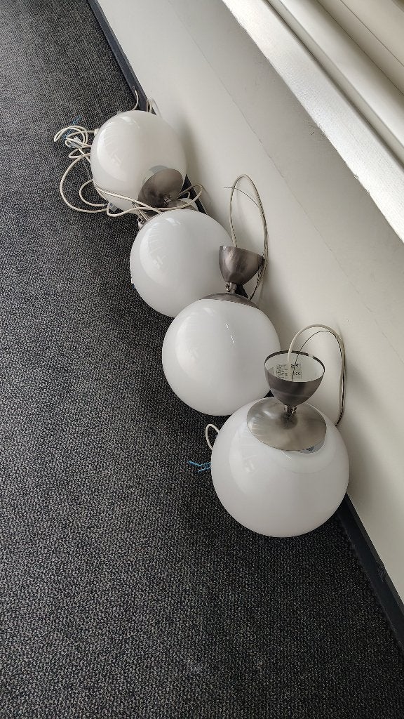 Hanglampen 4 stuks glas - wit, Huis en Inrichting, Ophalen, E27 (groot), Moderne glazen bolvormige hanglampen, Glas