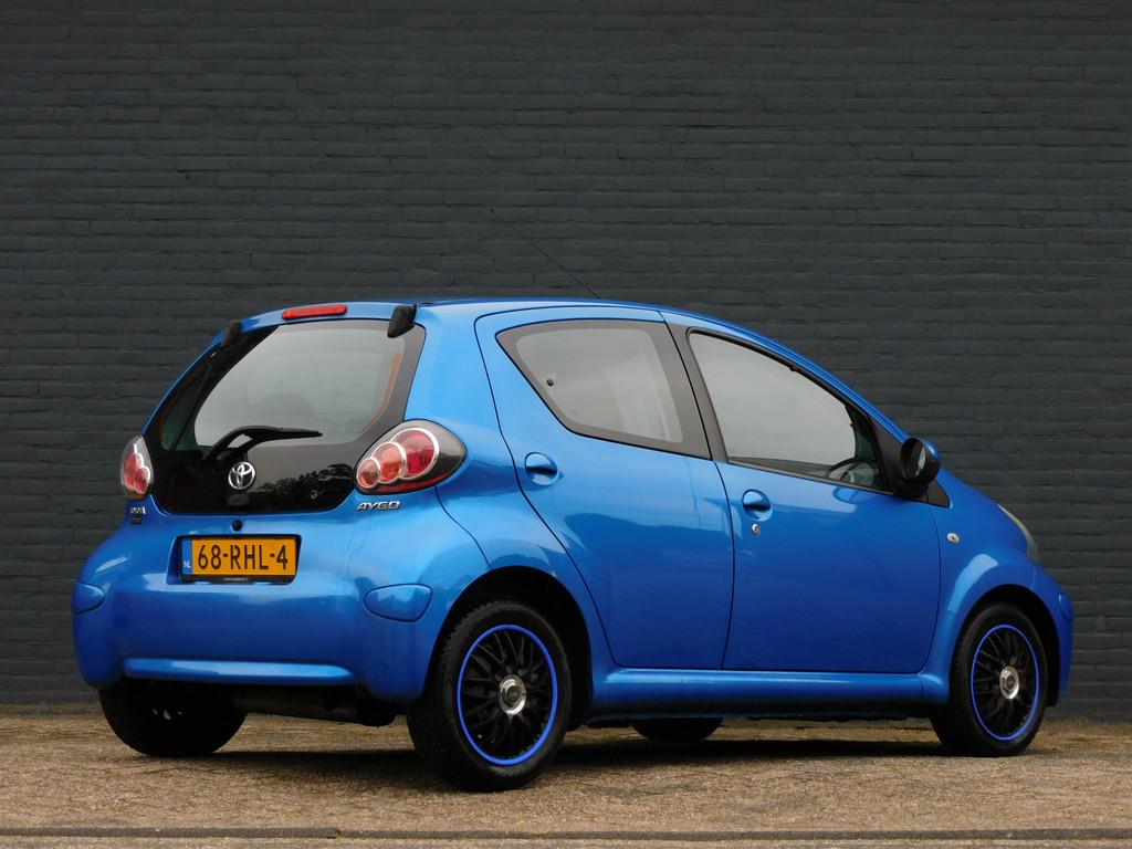 Toyota Aygo 1.0-12V Comfort Navigator 1e EIGENAAR! INC NIEUW, Auto's, Toyota, Voorwielaandrijving, Euro 5, Stof, Gebruikt
