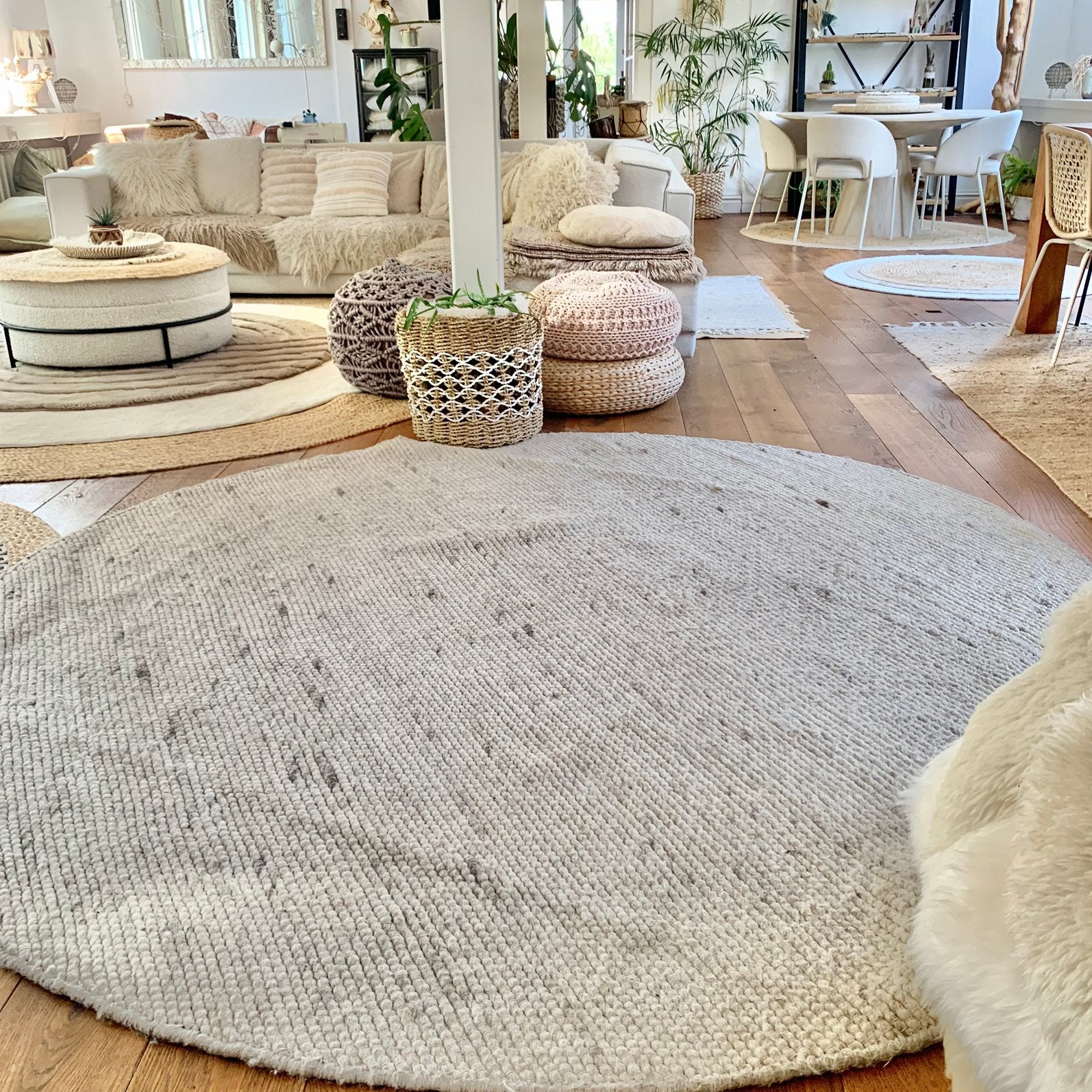 Beige de luxe - royal wol xxl vloerkleed - showmodel, Ophalen, Beige, Rond, 200 cm of meer