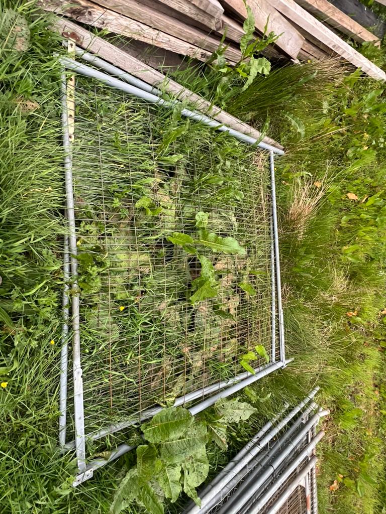 14 stuks bouwhekken en 2 stuks deuren, Ophalen, Gebruikt