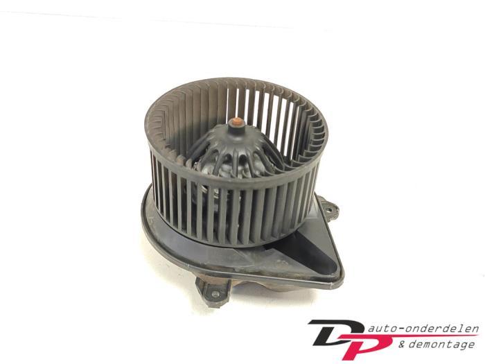 Kachel Ventilatiemotor van een Opel Vivaro, Gebruikt, -, -, Opel