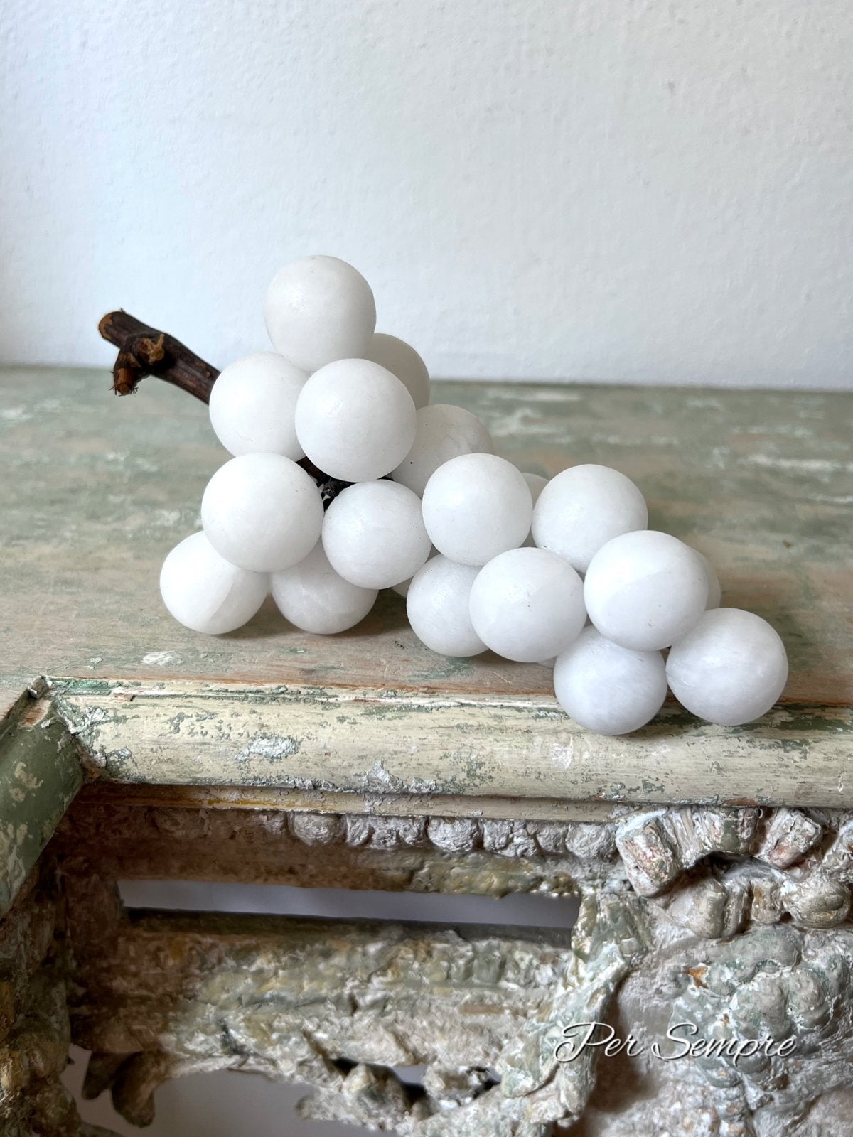 Per Sempre, Prachtige Witte Albast Druiventros 21cm Italie, Antiek en Kunst, Antiek | Woonaccessoires, Ophalen of Verzenden
