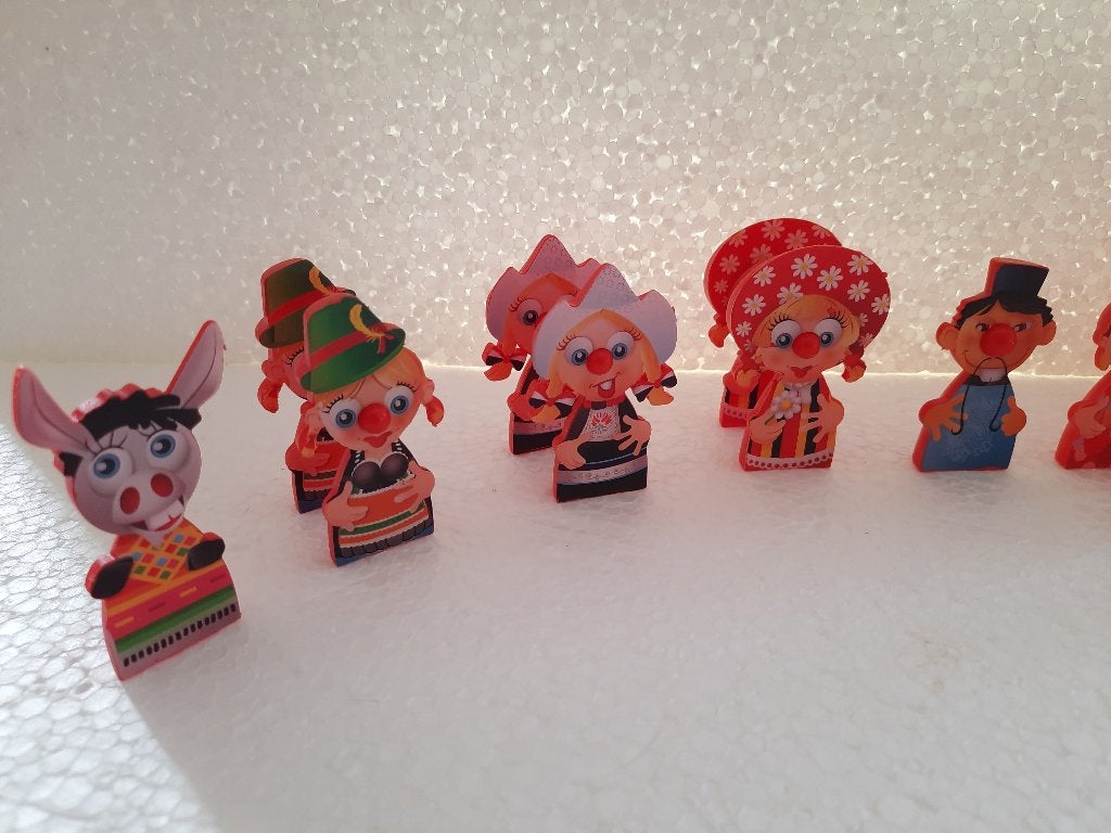 17 POPPETJES VAN CARNAVALFESTIVAL VAN DE EFTELING, Ophalen of Verzenden, Zo goed als nieuw, Beeldje of Poppetje