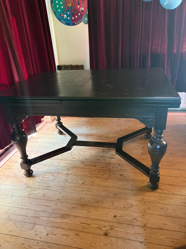 Antieke robuuste eettafel, Ophalen