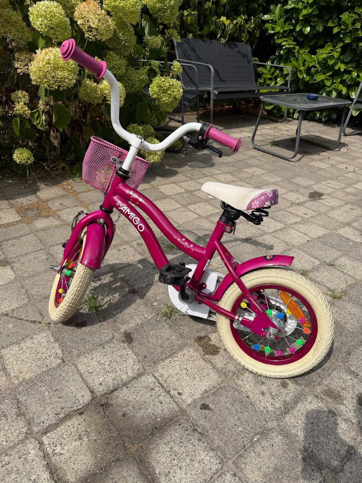 Amigo 12 inch meisjesfiets met zijwieltjes, Fietsen en Brommers, Ophalen, Terugtraprem, Zijwieltjes, Gebruikt