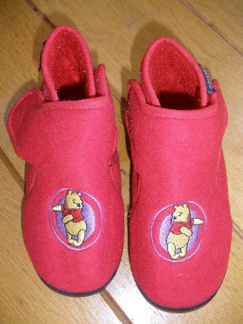 DISNEY pantoffels rood maat 29, Kinderen en Baby's, Disney, Jongen of Meisje, Overige typen, Ophalen of Verzenden