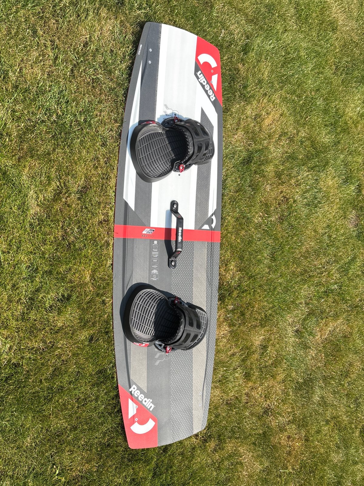 Reedin KevPro 139/42.5 Twintip Kiteboard, Ophalen, Twintip, Kiteboard, Nieuw