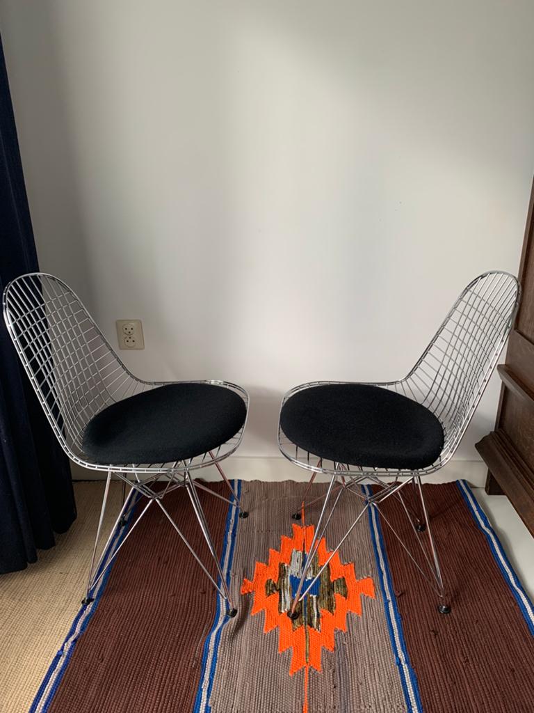 2x verchroomde Eames Wire Chair DKR-5 ontworpen voor Vitra, Ophalen, Gebruikt, Twee, Stof