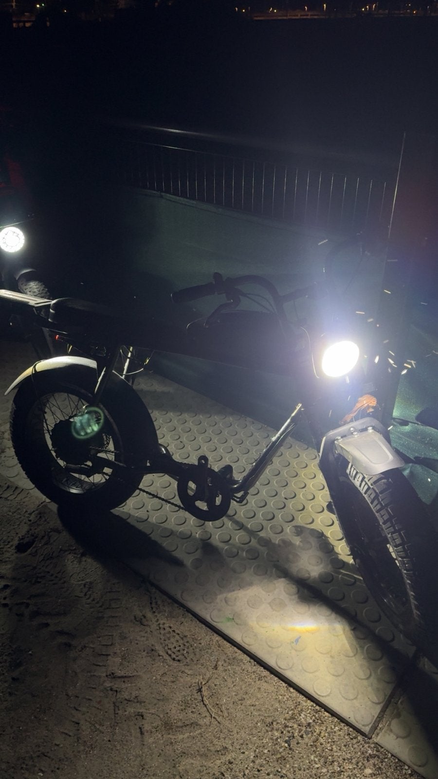 Super73 S2 met dikke banden en bagagedrager, Fietsen en Brommers, Overige merken, Gebruikt, Ophalen of Verzenden, Minder dan 47 cm