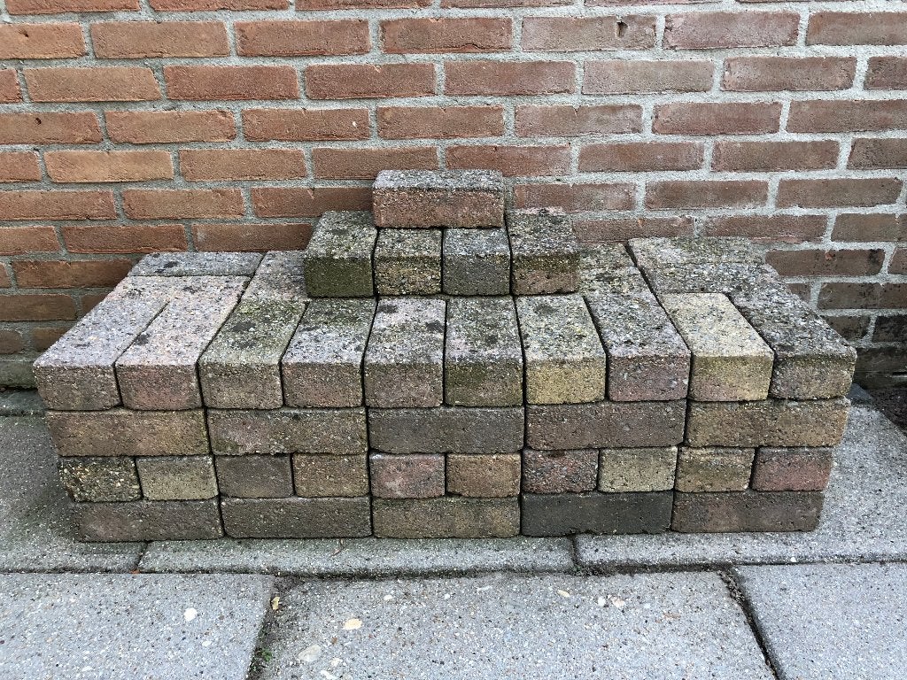Gratis klinkers 85 stuks, Ophalen, Gebruikt, Klinkers, 10 m² of meer
