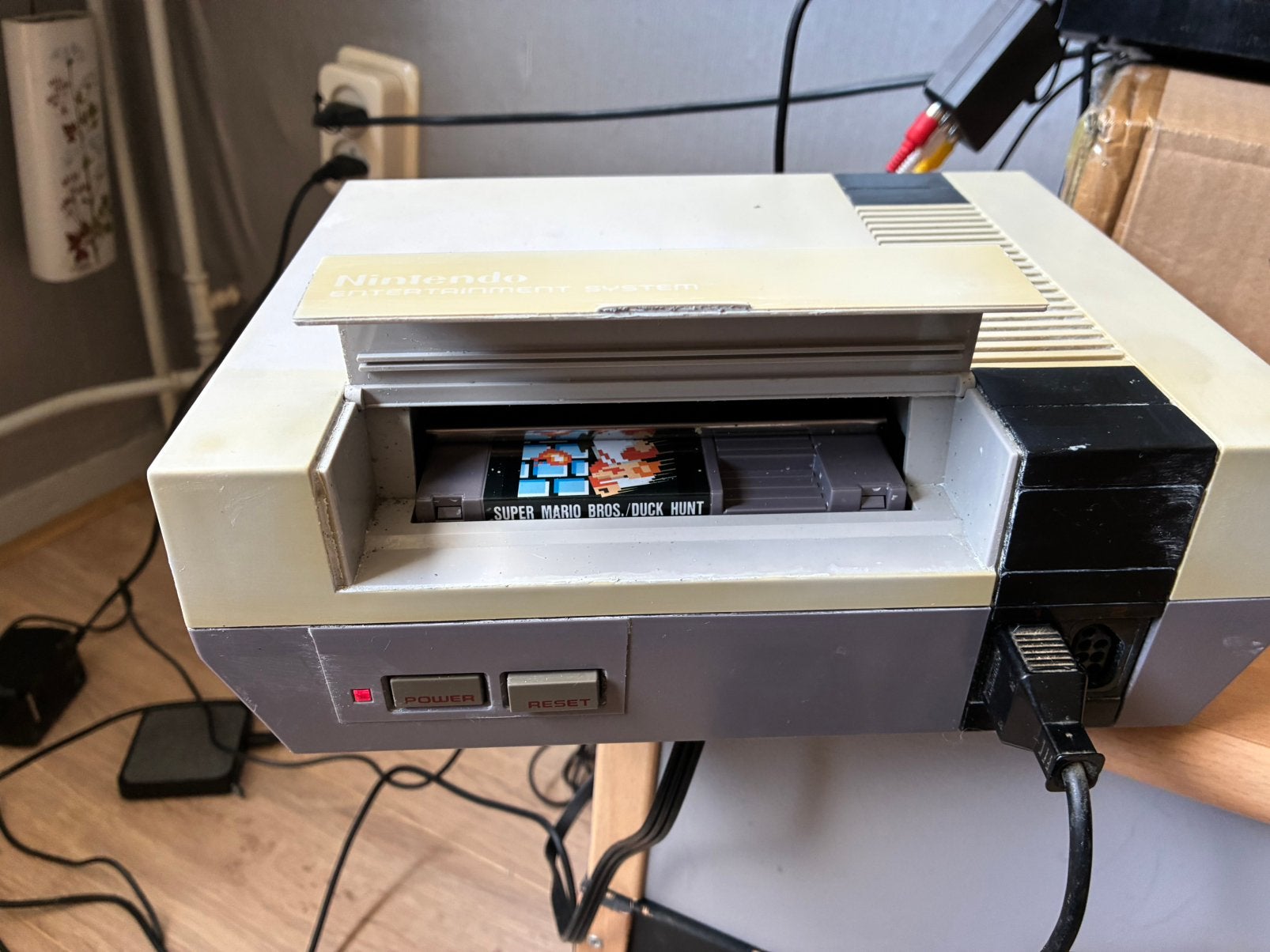 Nintendo nes  compleet en schoon, Ophalen, Zo goed als nieuw, Met 2 controllers, Met games