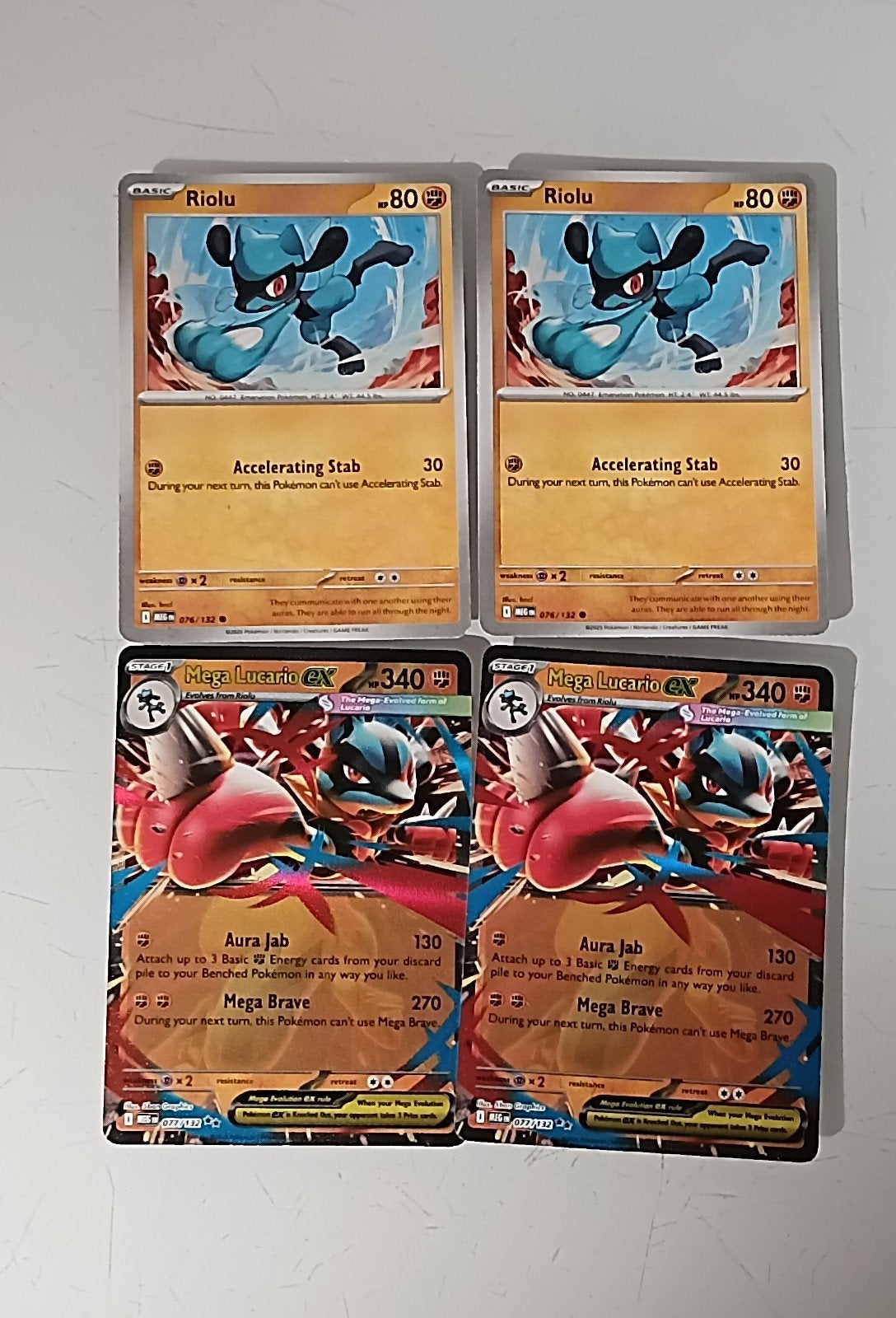 Pokémon Kaarten: Riolu en Mega Lucario EX (2x elk), Ophalen of Verzenden, Zo goed als nieuw, Meerdere kaarten