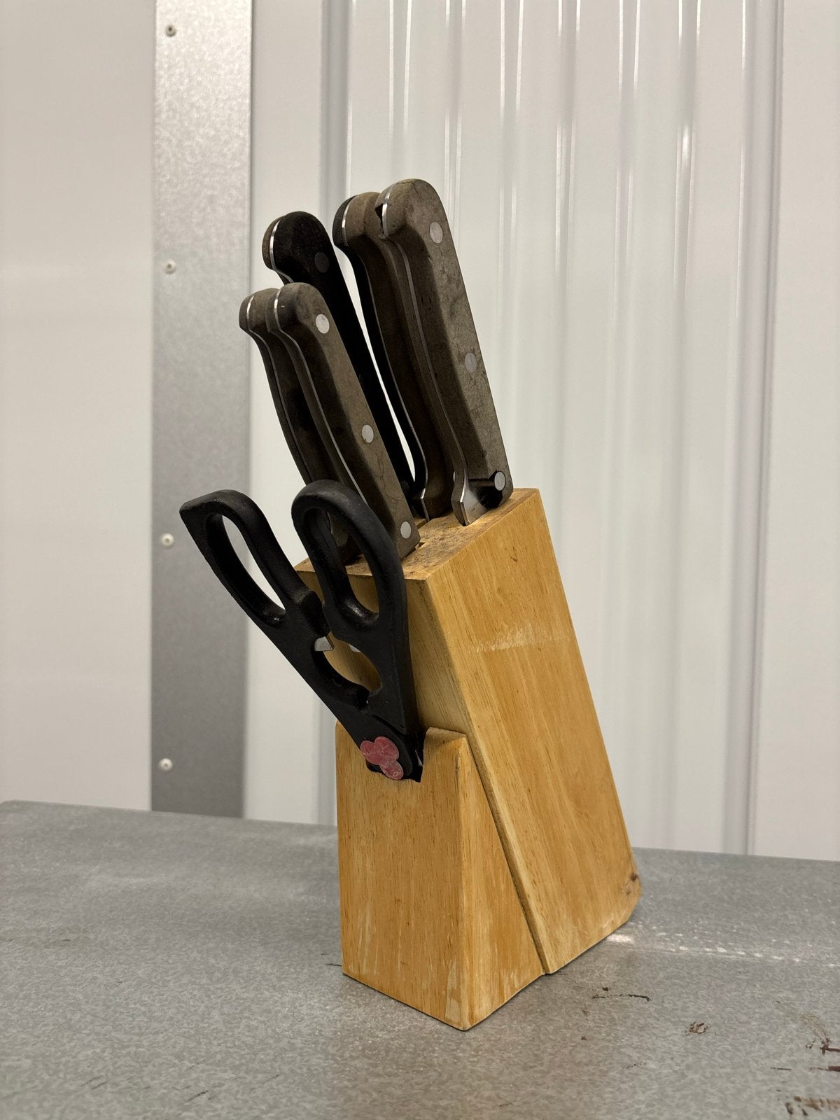 Messenset met houten blok en schaar, Ophalen, Overige materialen, Gebruikt, Los bestek