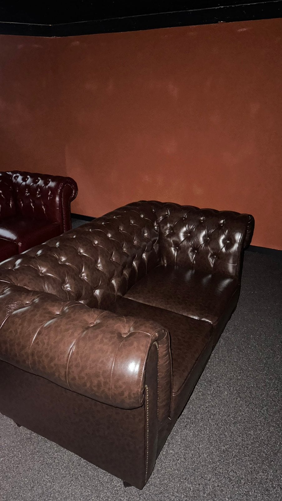 Driezitsbank Chesterfield BRENTON 100% buffelleer - bruin, Ophalen, Zo goed als nieuw, 75 tot 100 cm, Minder dan 150 cm