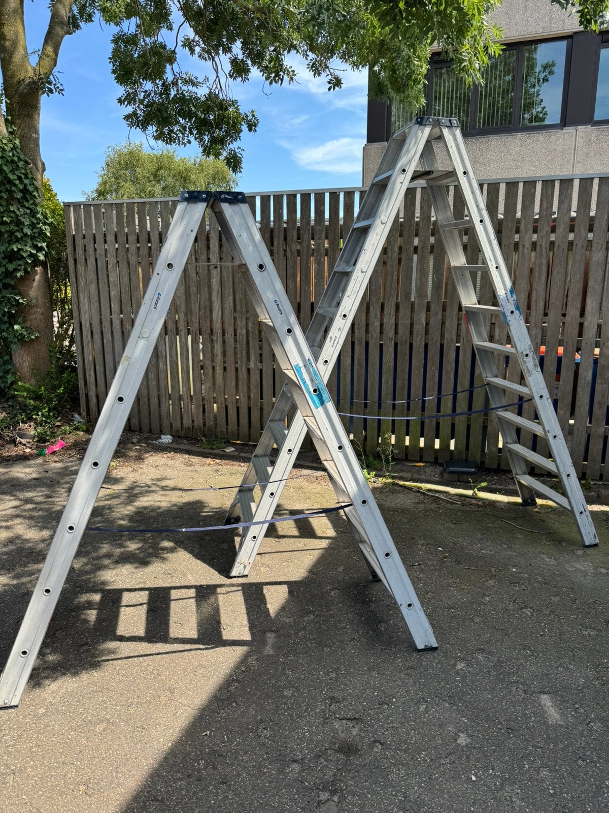 2x10 treden trap dubbel oploopbaar, Ophalen, Zo goed als nieuw, Minder dan 2 meter