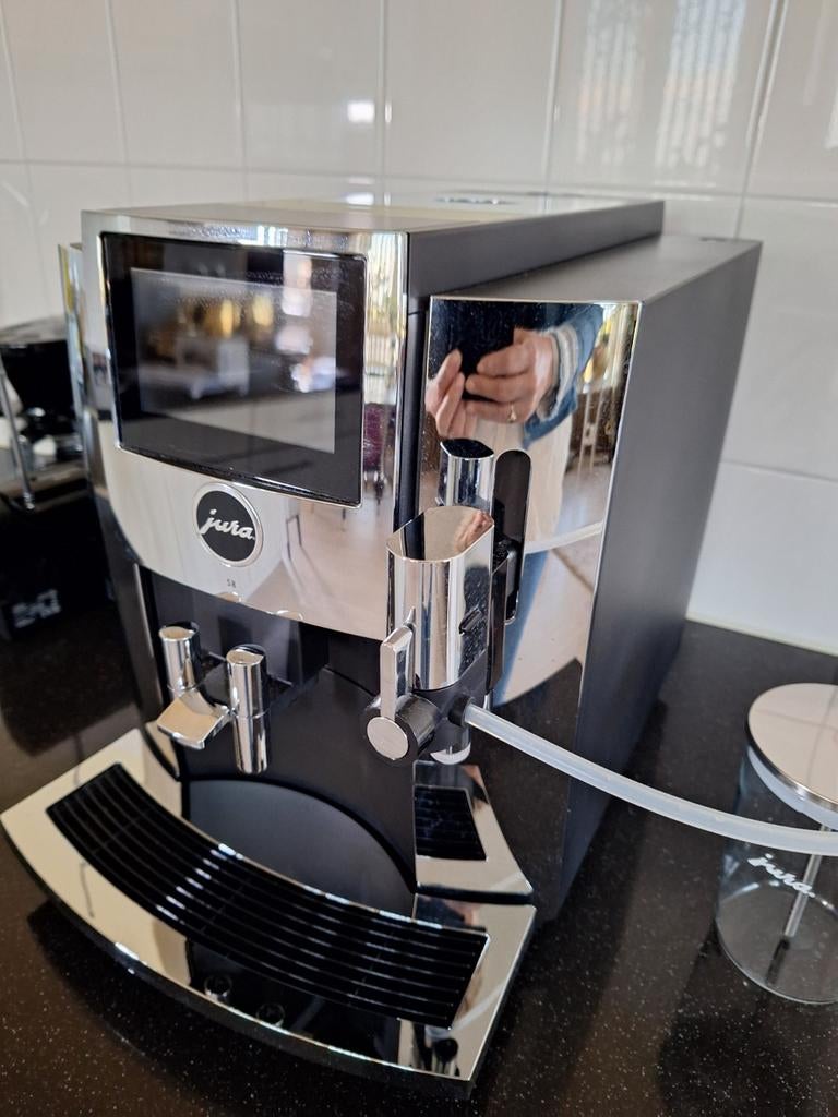 Jura S8 koffiemachine - Zo goed als nieuw, 10 kopjes of meer, Koffiemachine, Zo goed als nieuw, Koffiebonen