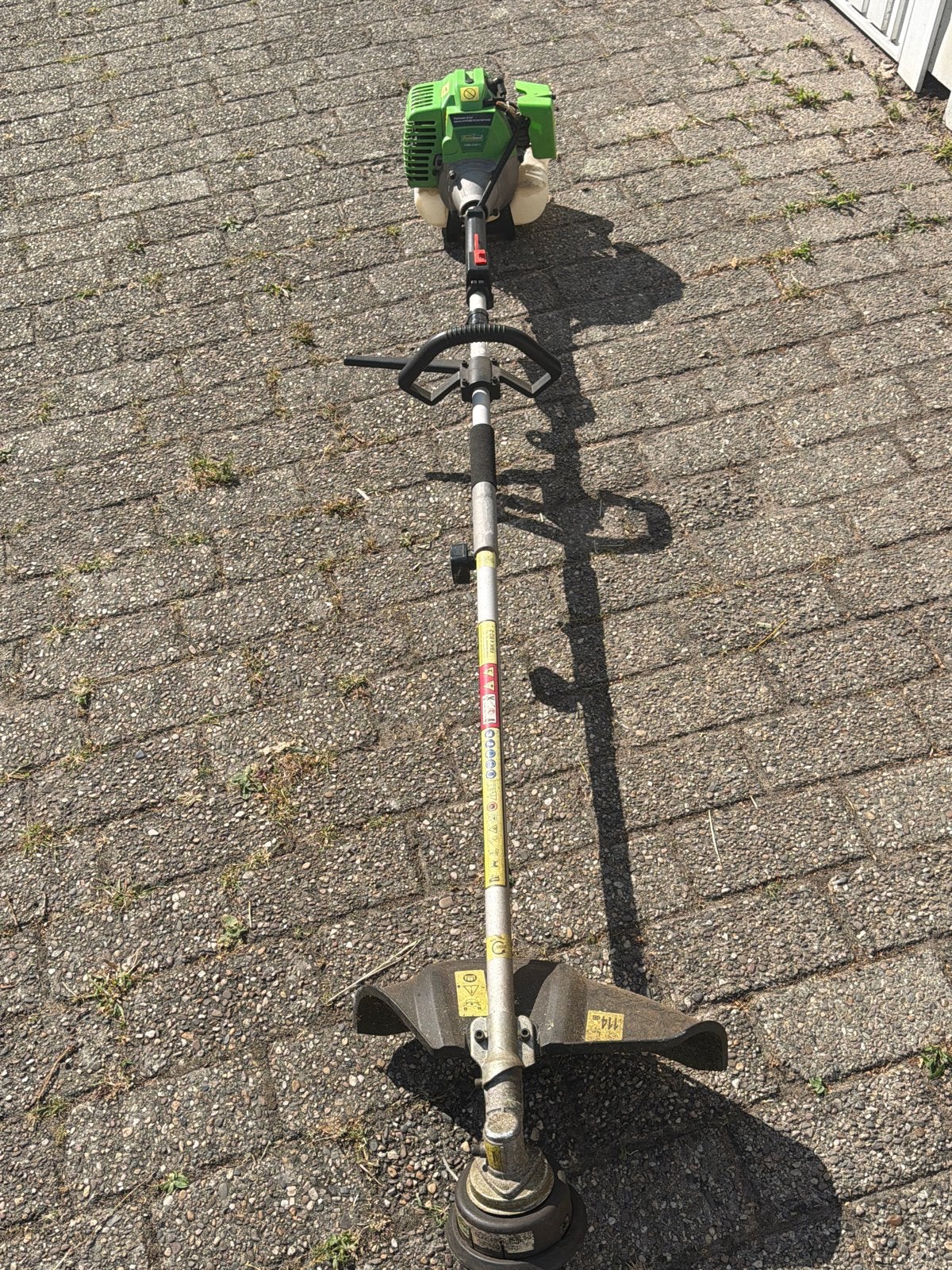 Flora bestBenzine Bosmaaier met Heggenschaar en Mes, Tuin en Terras, Bosmaaiers, Ophalen of Verzenden, Gebruikt, 30 tot 50 cm