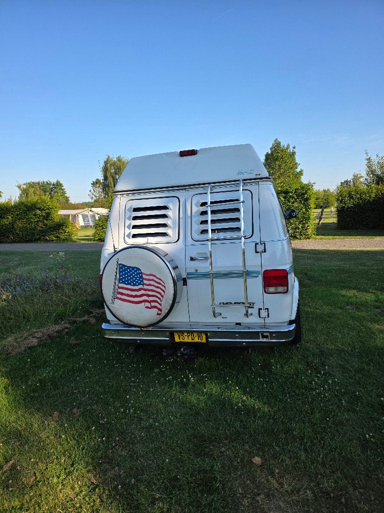 Coole retro camper - waiting for roadtrip -, Caravans en Kamperen, Campers, Buscamper of Camperbus, Particulier, LPG, Luifel