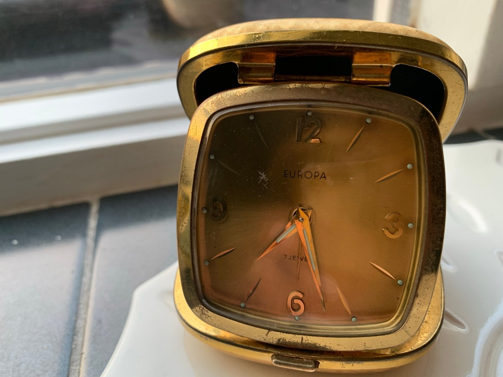 Vintage Europa Reiswekker - 7 Jewels, Antiek en Kunst, Antiek | Klokken, Ophalen of Verzenden