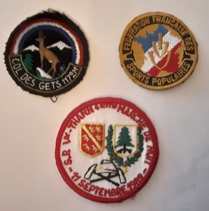 Vintage Franse wandelsport emblemen, Hobby en Vrije tijd, Kledingapplicaties en Hotfix, Ophalen of Verzenden, Zo goed als nieuw