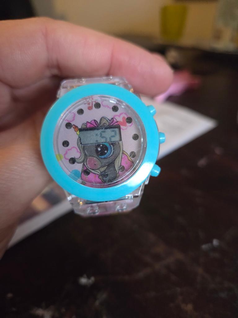 Leuk kinderhorloge met eenhoorn en donuts, Ophalen of Verzenden, Nieuw, Roze, Jongen of Meisje