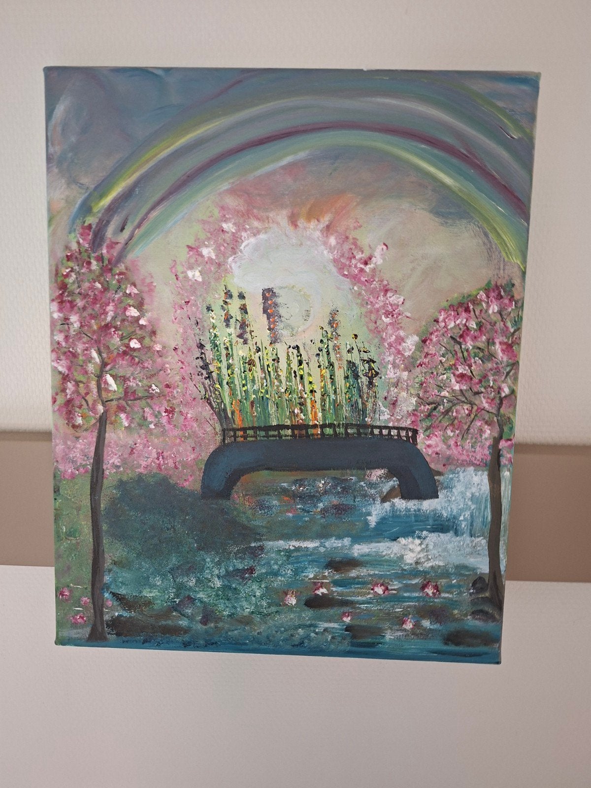 Schilderij met brug, bloesem en regenboog, Ophalen, Acrylverf, Doek, Realistisch