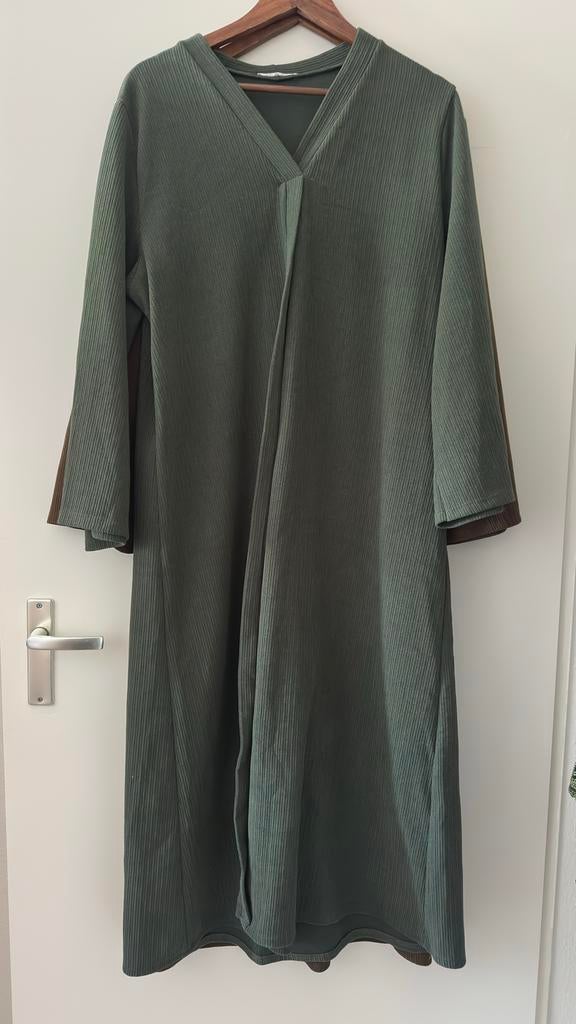 Winter Abaya Lang Modest Groen/Bruin - Perfect voor 165cm, Maat 38/40 (M), Nieuw, Ophalen of Verzenden, Onder de knie