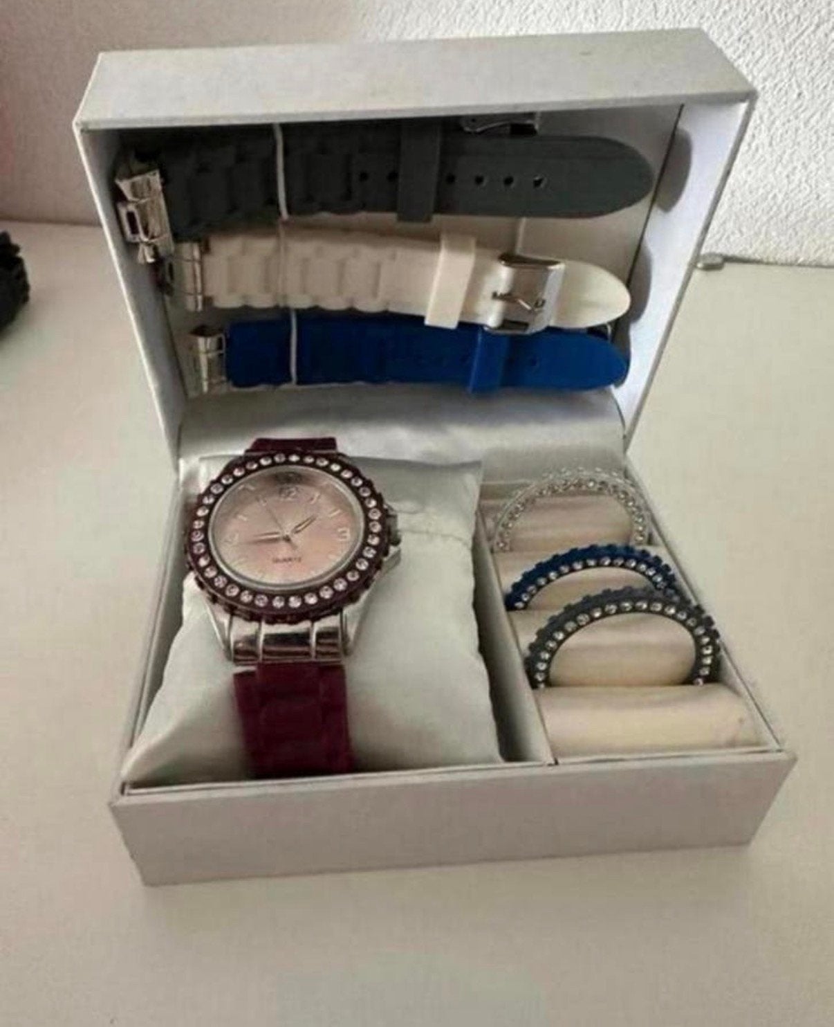 Horloge met verwisselbare frontjes en bandjes, Ophalen of Verzenden, Zo goed als nieuw, Overige kleuren