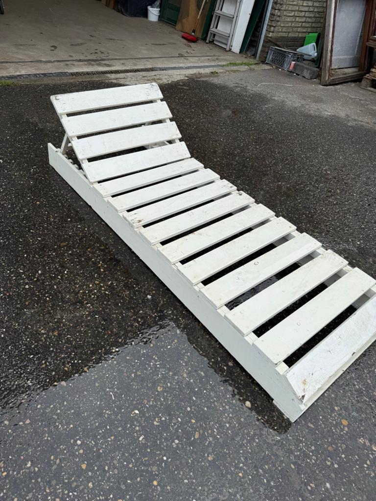 Houten strandbed/ligbed verstelbaar wit, Tuin en Terras, Ophalen of Verzenden, Gebruikt, Hout, Verstelbaar