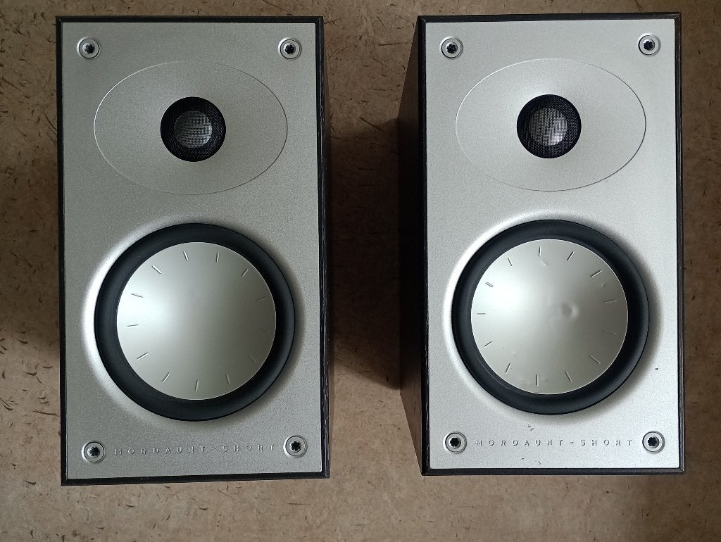 2 x mordaunt short avant 902i speaker