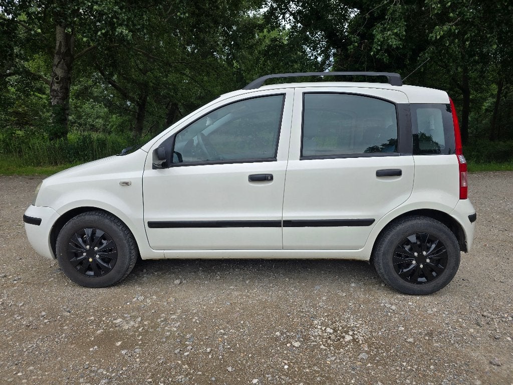 Fiat Panda 1.2 44KW 60PK 2009 Wit (APK tot 15-01-2027), Voorwielaandrijving, Stof, Wit, Origineel Nederlands