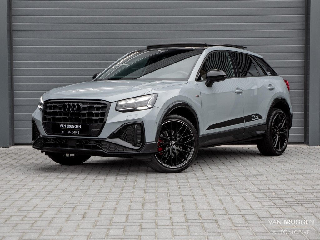 Audi Q2 35 TFSI S-Line Pano B&O Sfeer Keyless Camera 19" Car, 4 cilinders, 150 pk, Leder, Bedrijf